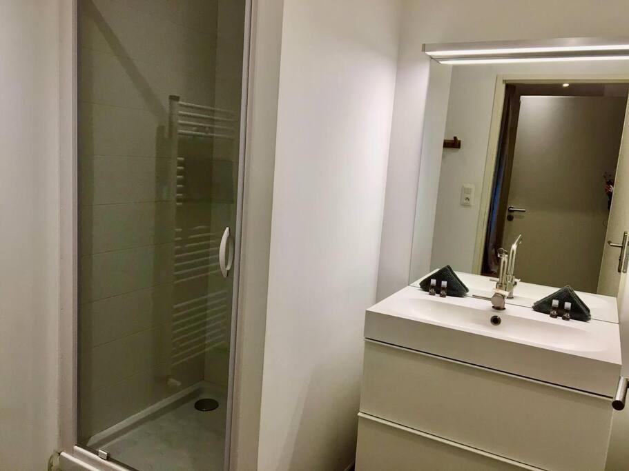 "Euzet" Joli Appartement A 2 Pas Du Centre Ville Sète Exteriör bild